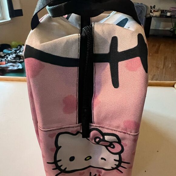 Hello Kitty Pink Lunch Bag - Picture 4 of 9